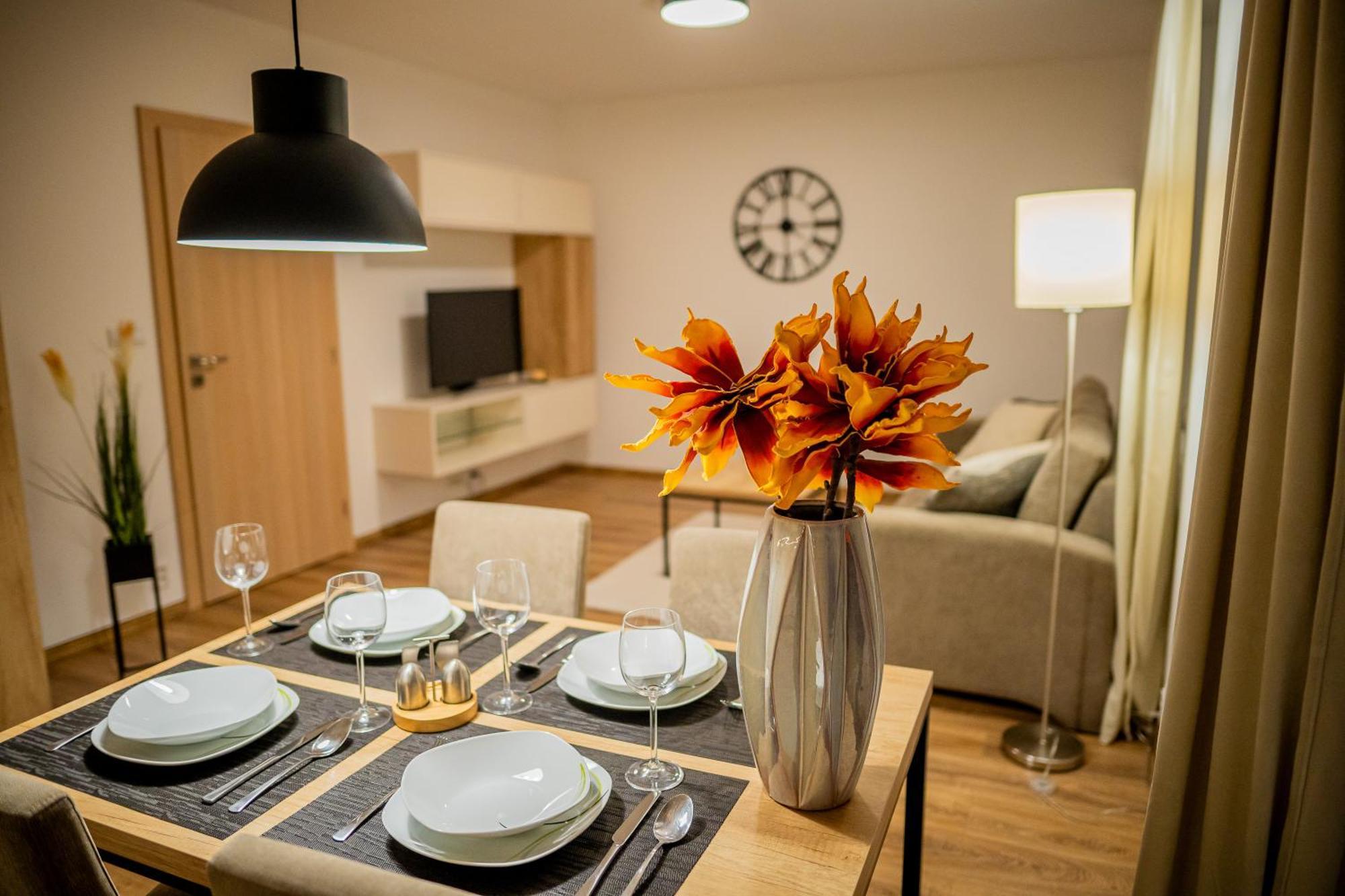 Old Town City Center Apartment 1 - Private Parking Included Koszyce Zewnętrze zdjęcie